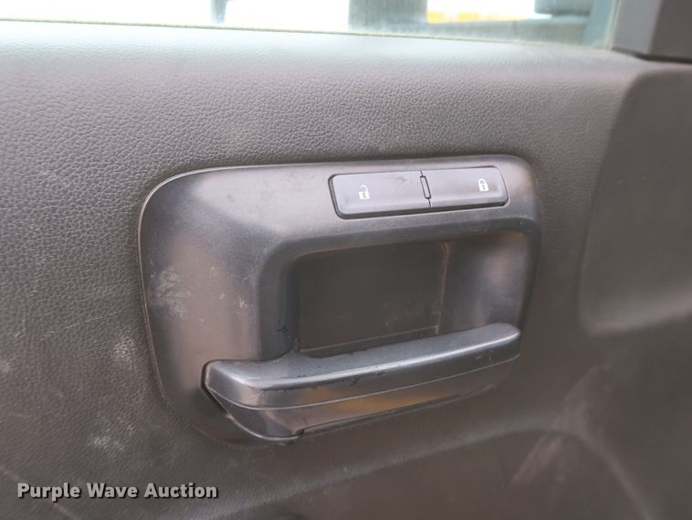 image for item IO9041 2015 Chevrolet 3500HD  utility bed pickup truck