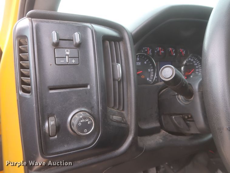 image for item IO9041 2015 Chevrolet 3500HD  utility bed pickup truck