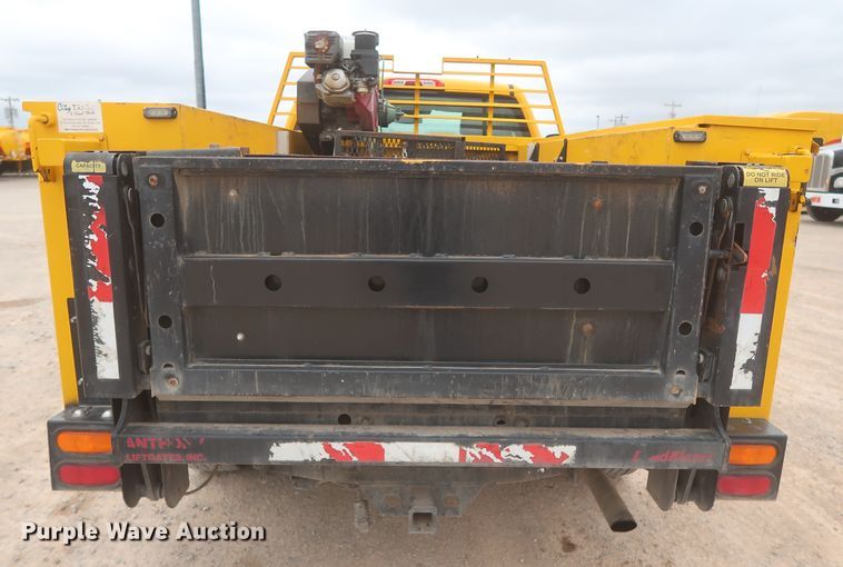 image for item IO9041 2015 Chevrolet 3500HD  utility bed pickup truck