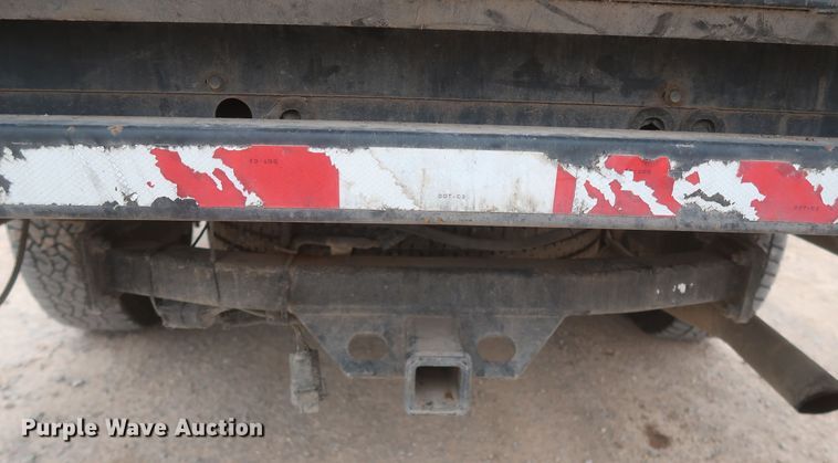 image for item IO9041 2015 Chevrolet 3500HD  utility bed pickup truck