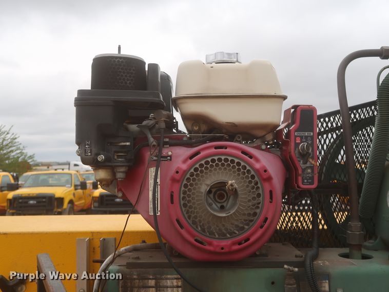 image for item IO9041 2015 Chevrolet 3500HD  utility bed pickup truck