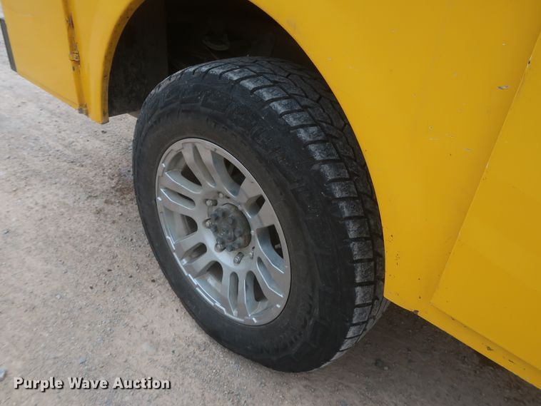 image for item IO9041 2015 Chevrolet 3500HD  utility bed pickup truck