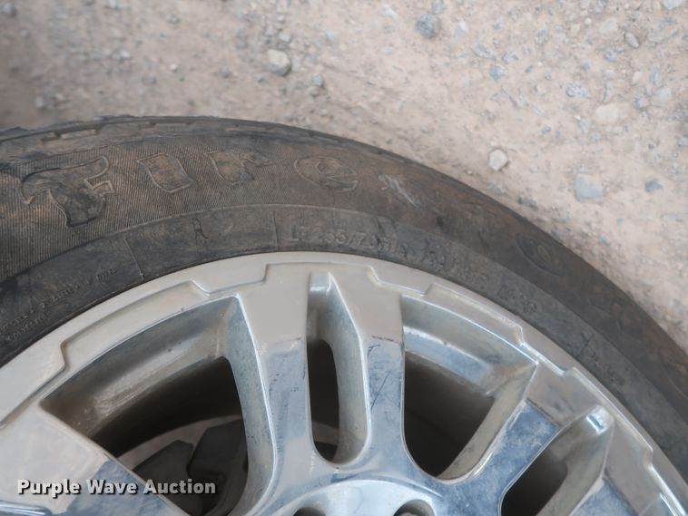 image for item IO9041 2015 Chevrolet 3500HD  utility bed pickup truck