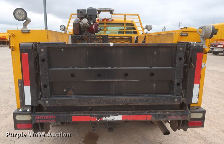 image for item IO9042 2014 Chevrolet Silverado 3500HD  utility bed pickup truck