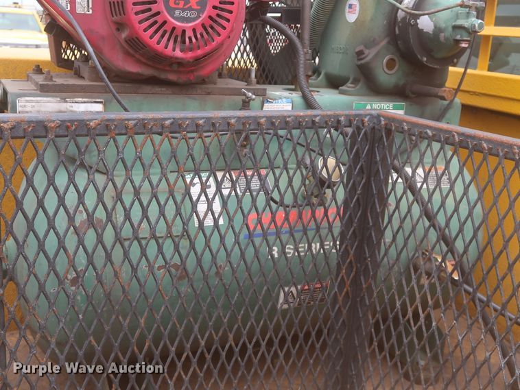 image for item IO9042 2014 Chevrolet Silverado 3500HD  utility bed pickup truck