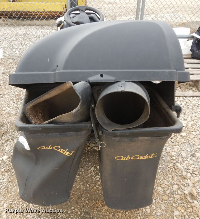 image for item IP9215 Cub Cadet LTX1040  lawn mower