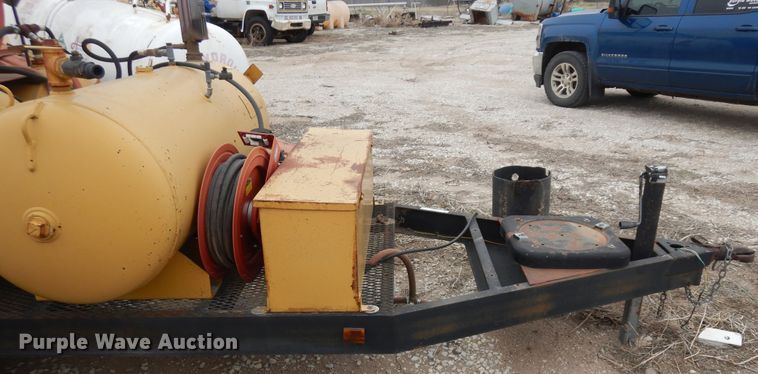 image for item IP9238 Lube trailer