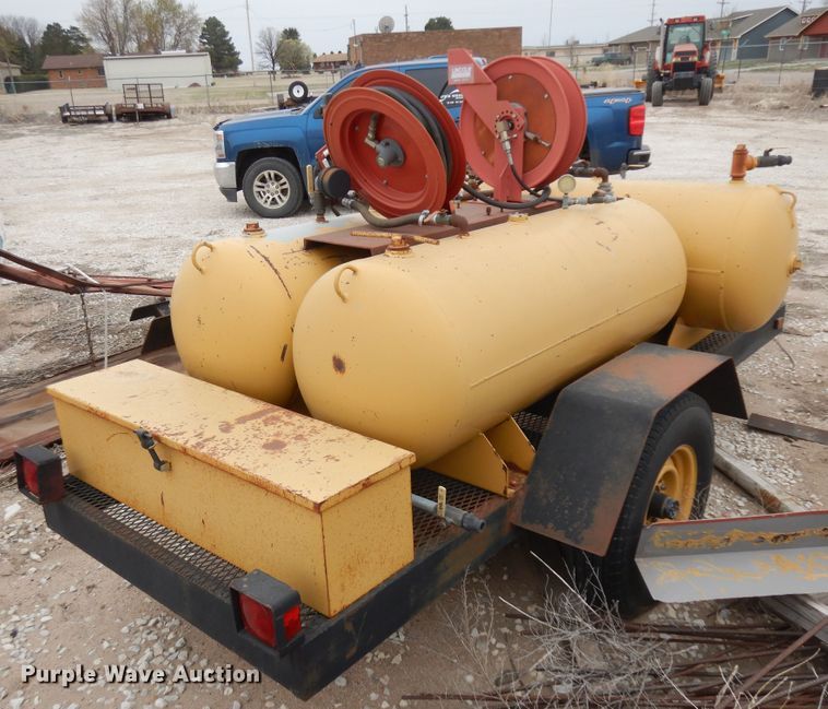 image for item IP9238 Lube trailer