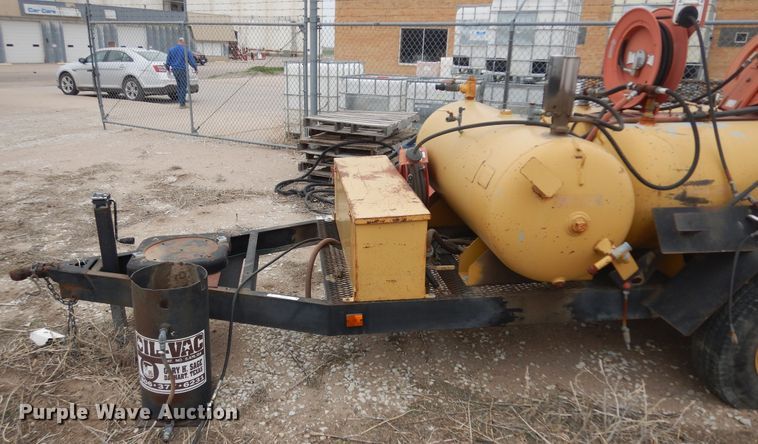 image for item IP9238 Lube trailer