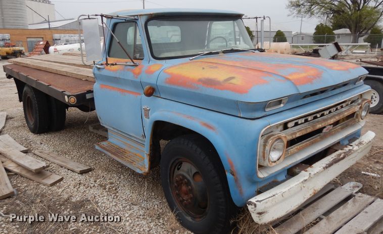 image for item IP9242 1964 Chevrolet 60  flatbed truck