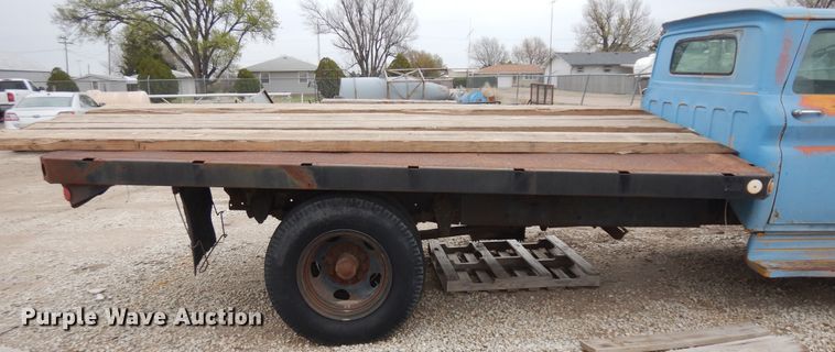 image for item IP9242 1964 Chevrolet 60  flatbed truck