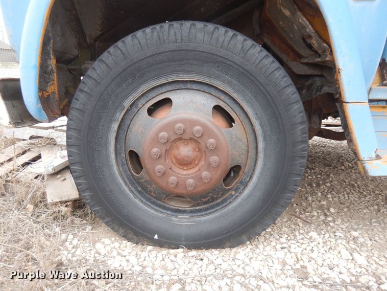 image for item IP9242 1964 Chevrolet 60  flatbed truck