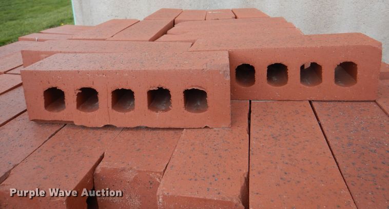 image for item IQ9271 (11) pallets of bricks