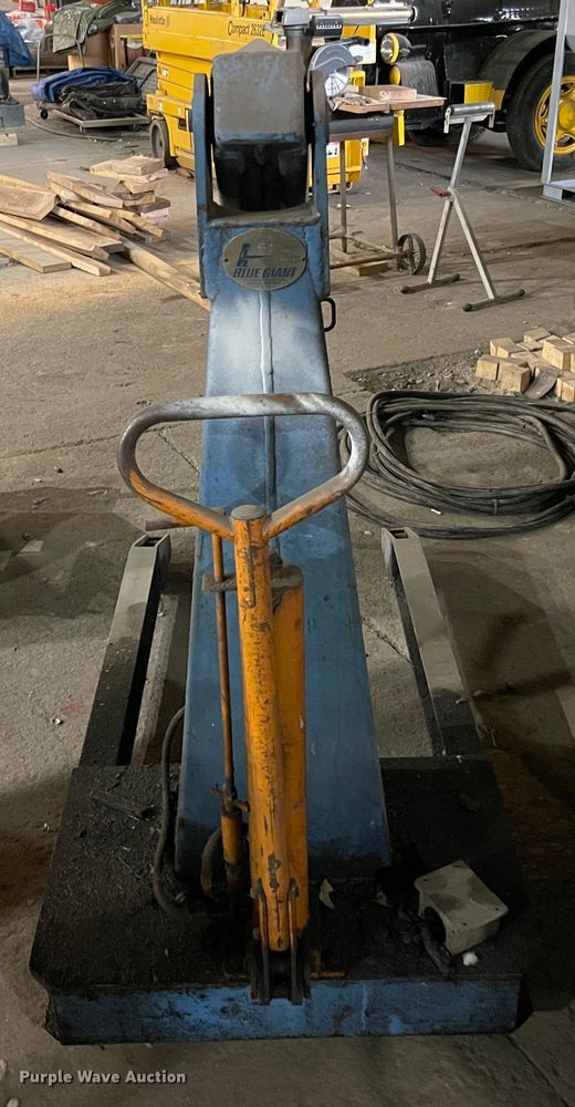 image for item IR9774 Blue Giant MFC1004 hoist