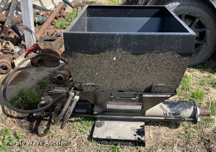 image for item IR9823 Black Jack mud pump