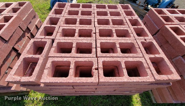 image for item IV9002 Approximately 538 bricks