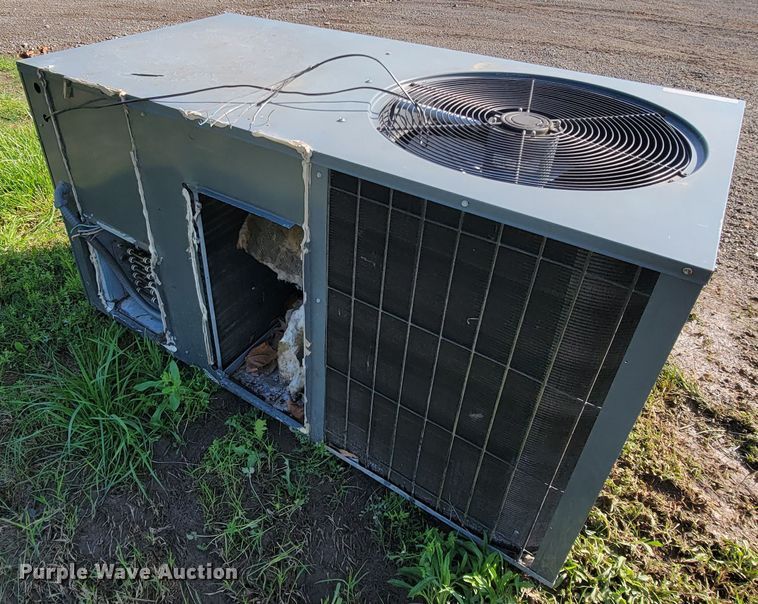 image for item IV9003 AC unit