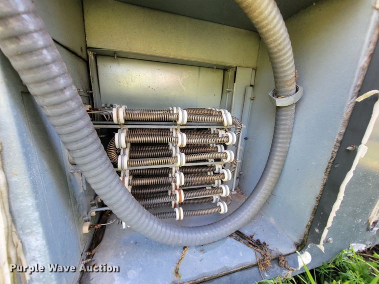 image for item IV9003 AC unit