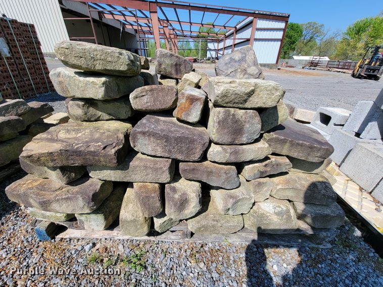 image for item IV9010 Natural rock