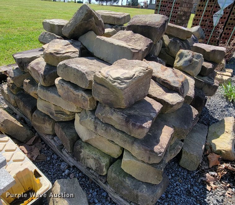 image for item IV9010 Natural rock