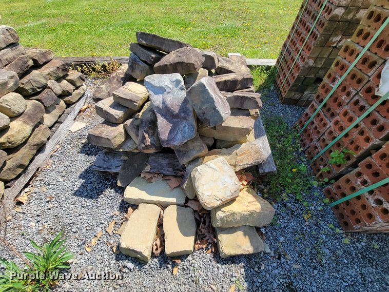 image for item IV9010 Natural rock