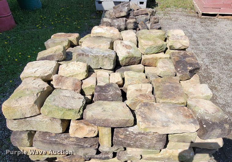 image for item IV9010 Natural rock