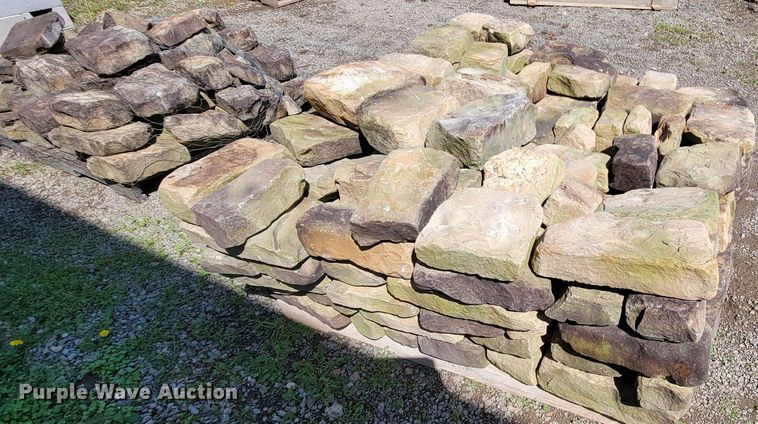 image for item IV9010 Natural rock