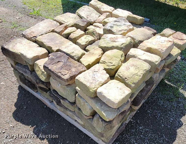 image for item IV9010 Natural rock