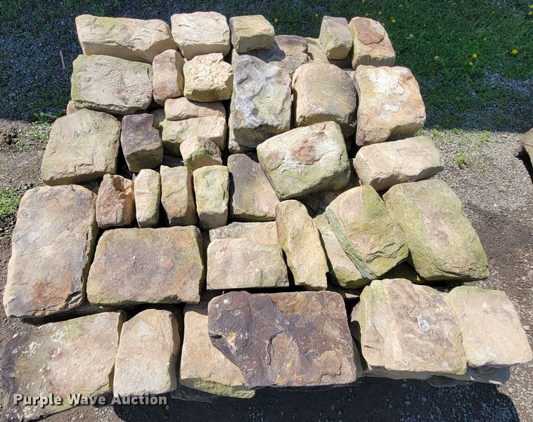 image for item IV9010 Natural rock