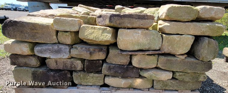 image for item IV9010 Natural rock