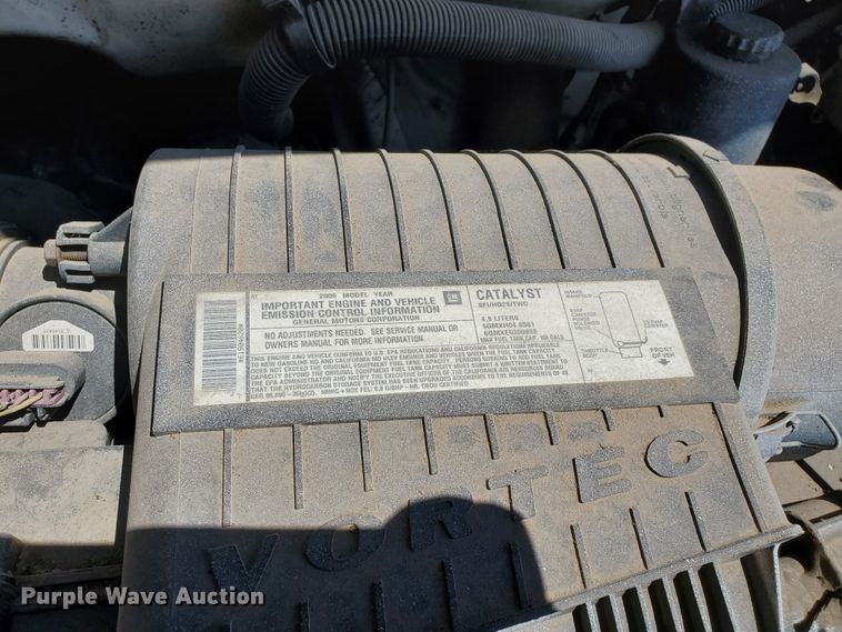 image for item IX9237 2006 GMC Savana G3500  box truck