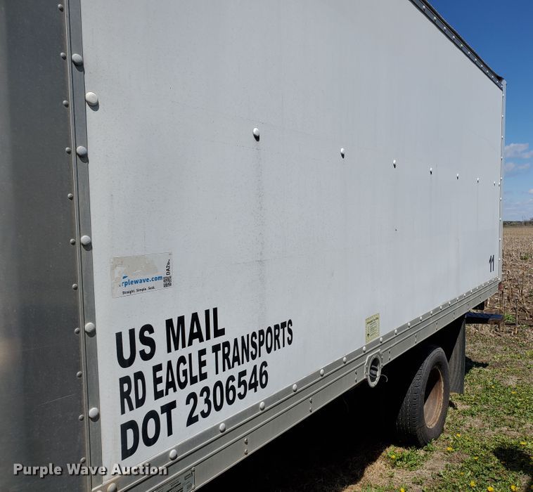 image for item IX9237 2006 GMC Savana G3500  box truck