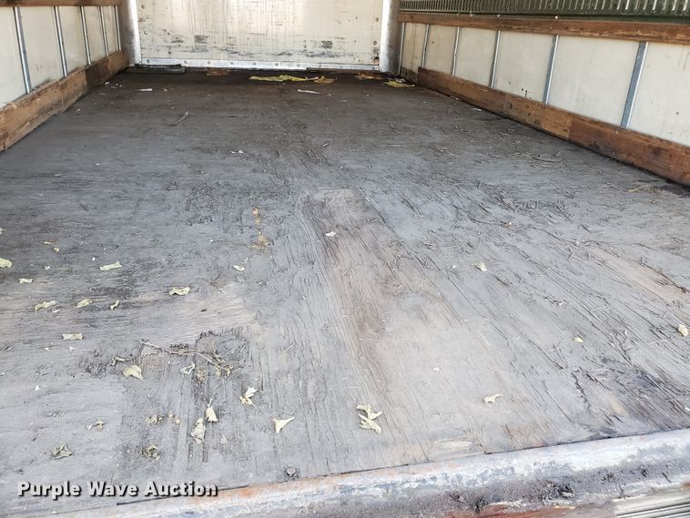 image for item IX9237 2006 GMC Savana G3500  box truck