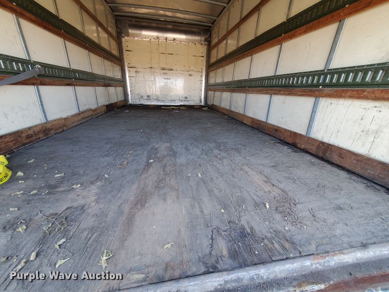 image for item IX9237 2006 GMC Savana G3500  box truck