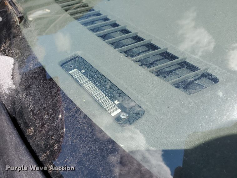 image for item IX9237 2006 GMC Savana G3500  box truck