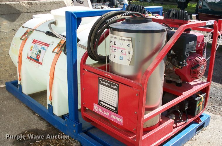 image for item IX9243 Suihe Blue Viper hot pressure washer