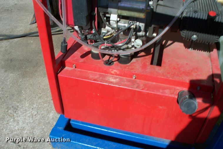 image for item IX9243 Suihe Blue Viper hot pressure washer