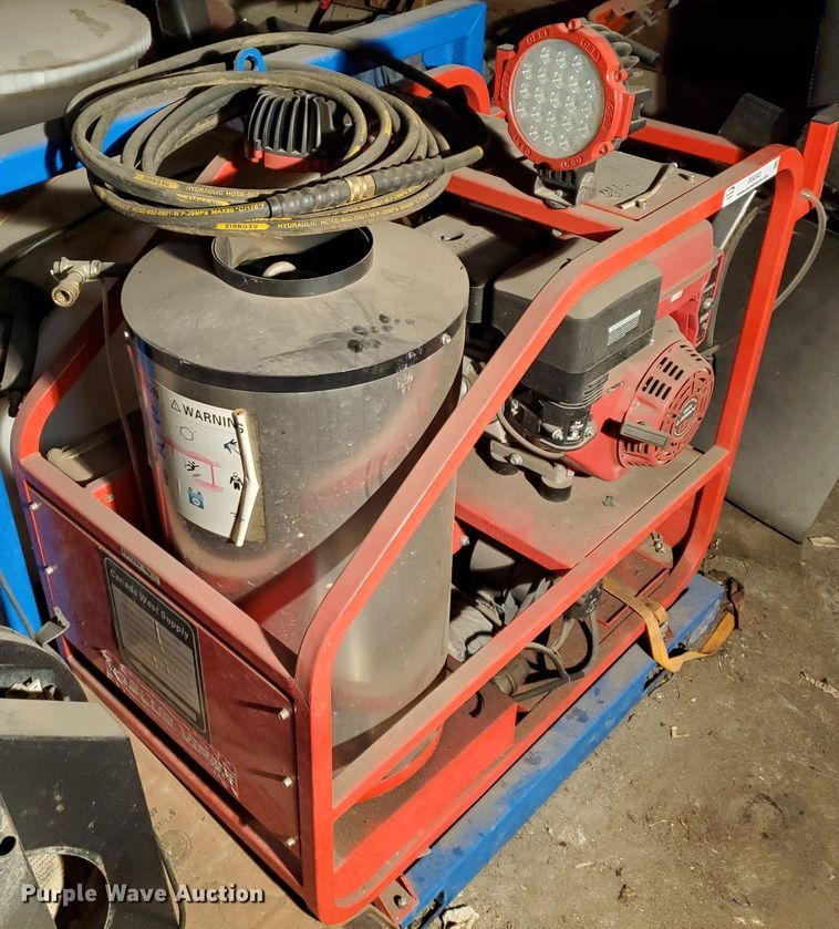 image for item IX9243 Suihe Blue Viper hot pressure washer