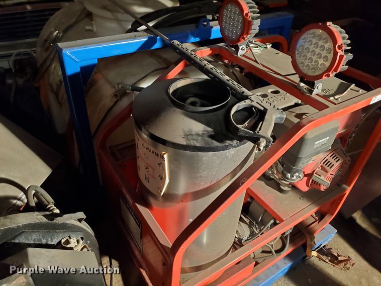 image for item IX9243 Suihe Blue Viper hot pressure washer