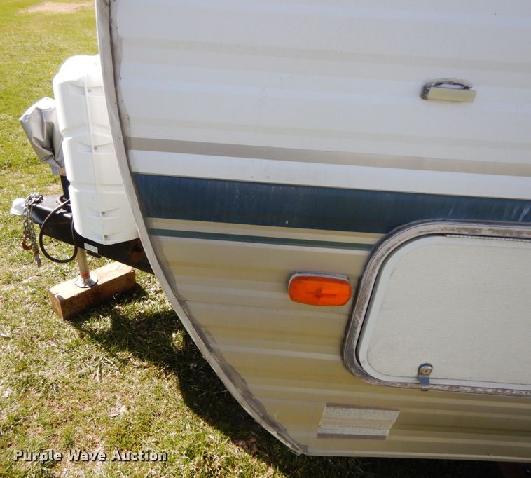 image for item IX9449 2004 Dutchmen 31B Sport  camper