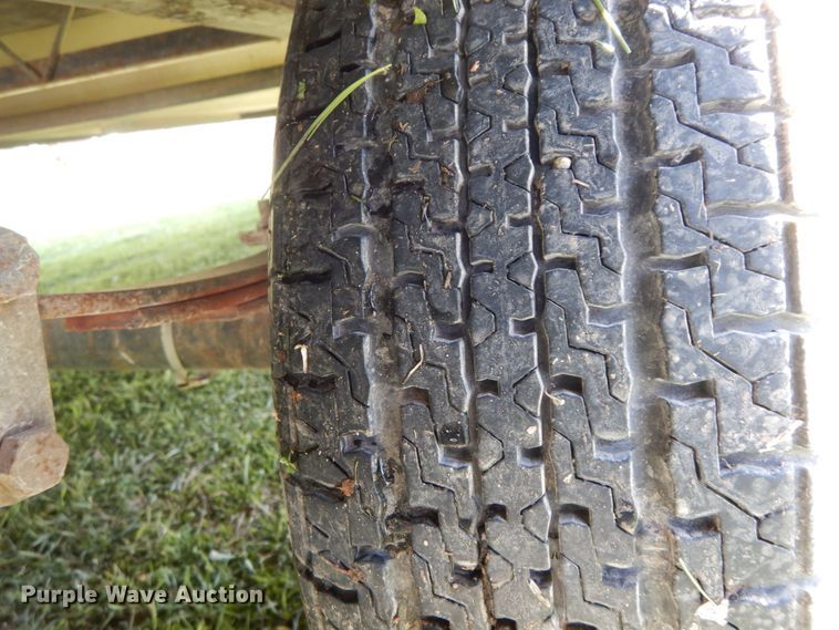 image for item IX9449 2004 Dutchmen 31B Sport  camper