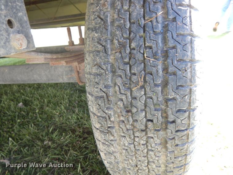 image for item IX9449 2004 Dutchmen 31B Sport  camper