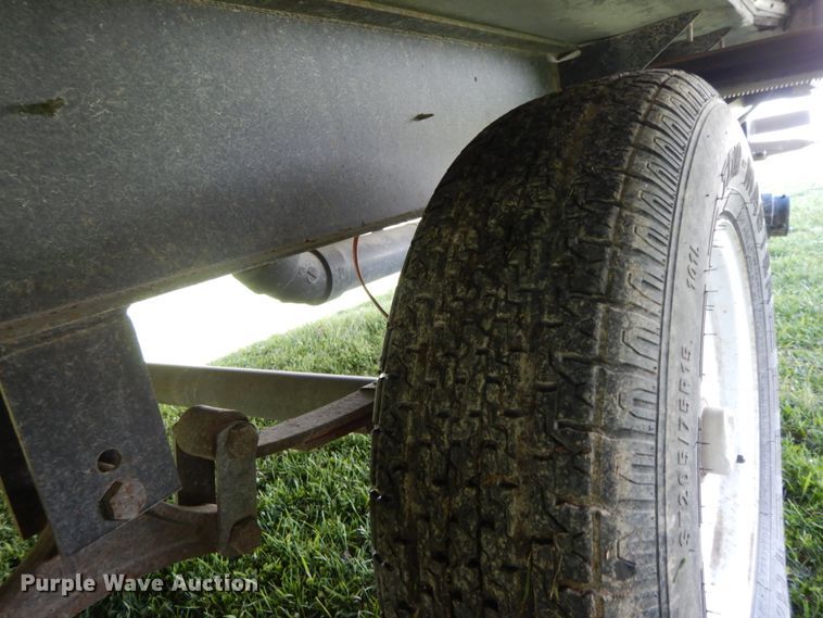 image for item IX9449 2004 Dutchmen 31B Sport  camper