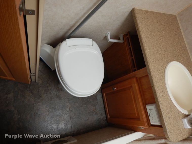 image for item IX9452 2008 Forest River Rockwood Ultra Elite  camper