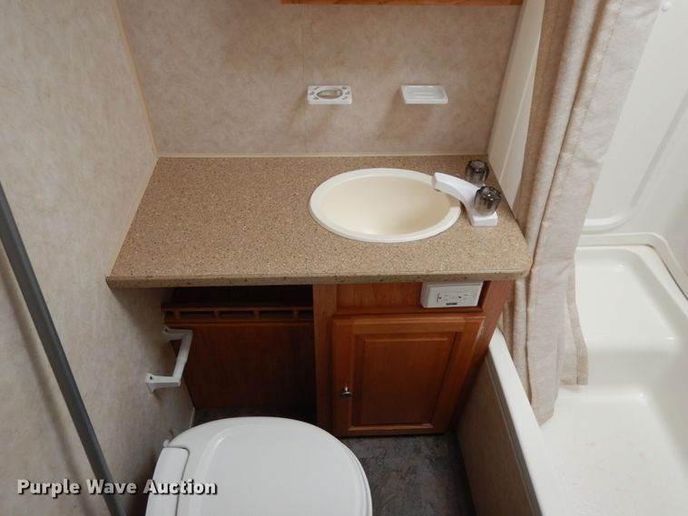 image for item IX9452 2008 Forest River Rockwood Ultra Elite  camper