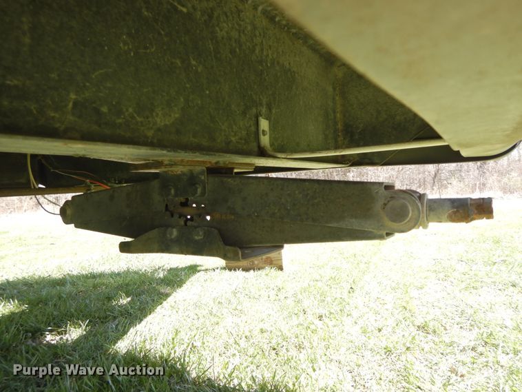 image for item IX9453 2004 Fleetwood Terry 320 DBHS  camper