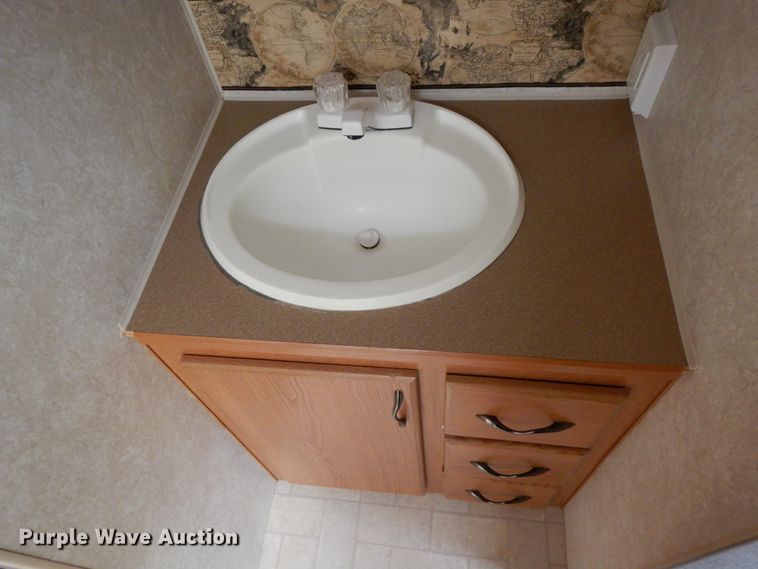 image for item IX9453 2004 Fleetwood Terry 320 DBHS  camper