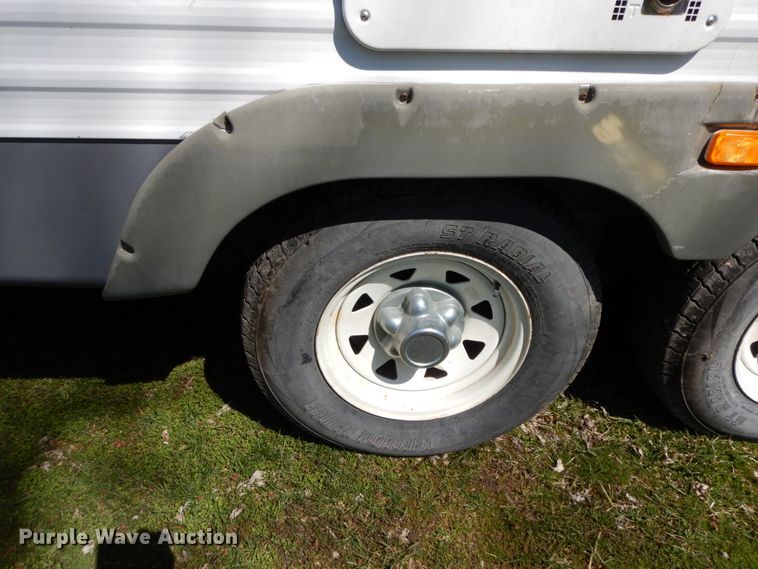 image for item IX9453 2004 Fleetwood Terry 320 DBHS  camper