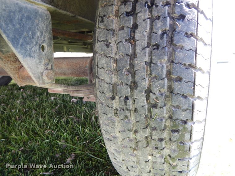 image for item IX9453 2004 Fleetwood Terry 320 DBHS  camper