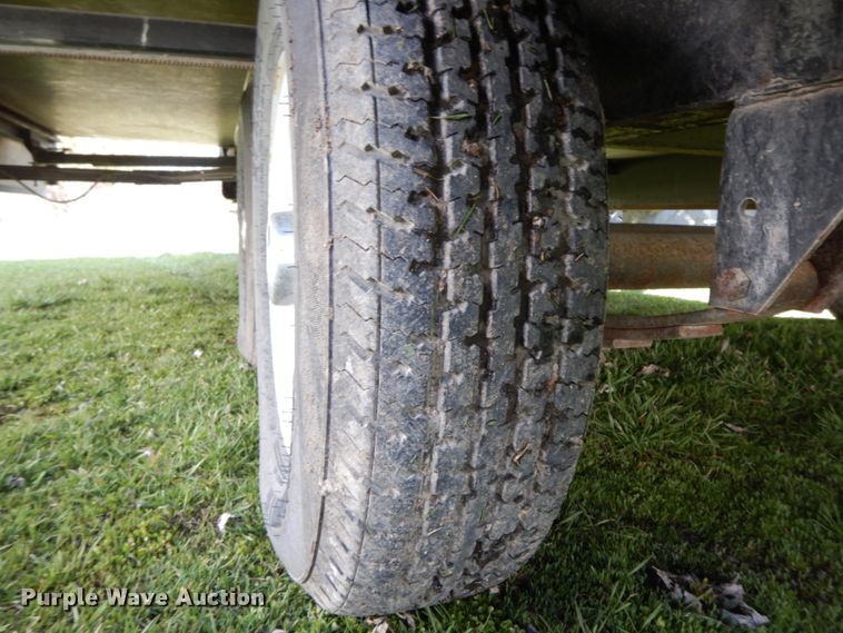 image for item IX9453 2004 Fleetwood Terry 320 DBHS  camper